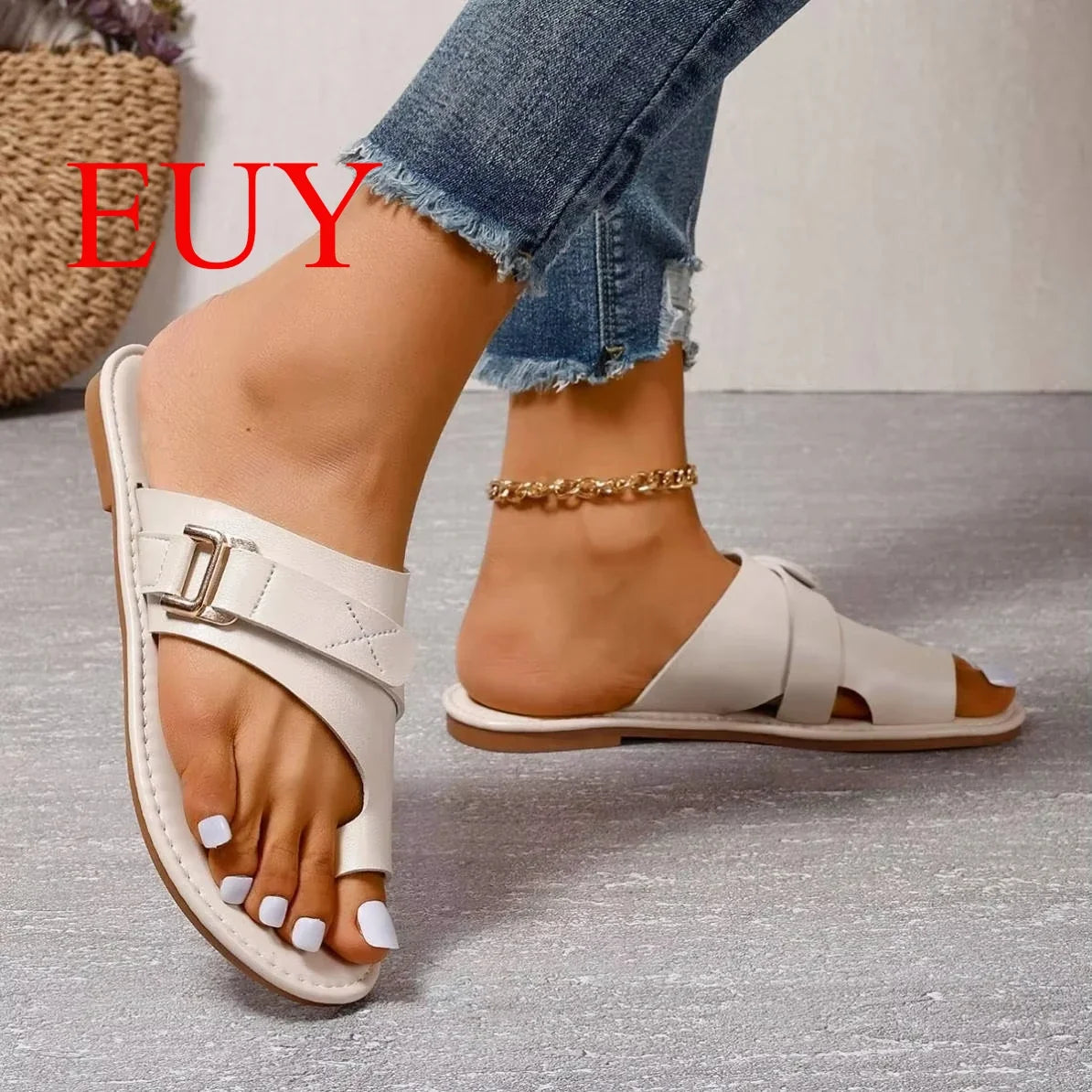 2026 Women New Fashionable Flat Heel Casual Women's Sandals